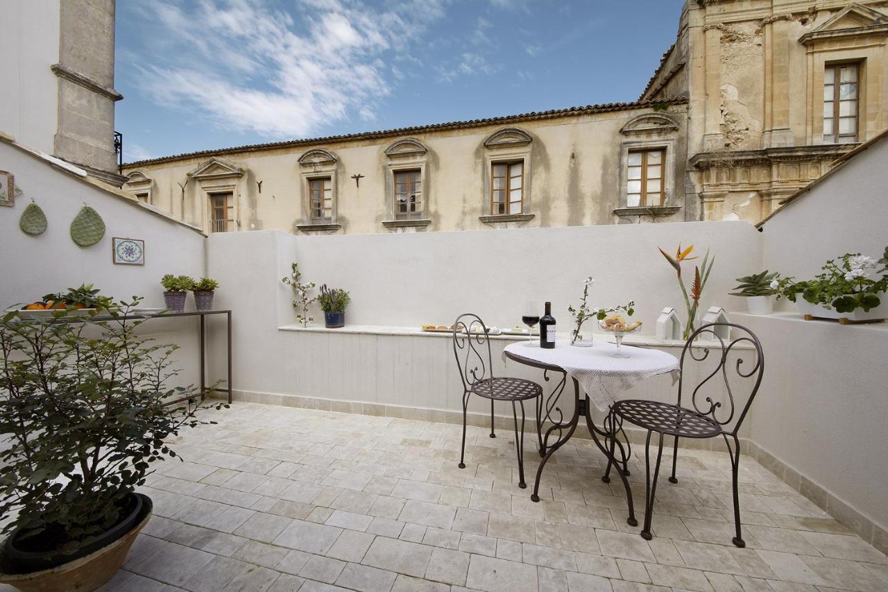 Nicotera Apartment Noto Extérieur photo